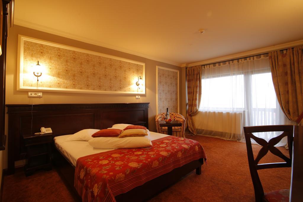 Nobillis - Carpathian Residence Peştera Exteriér fotografie