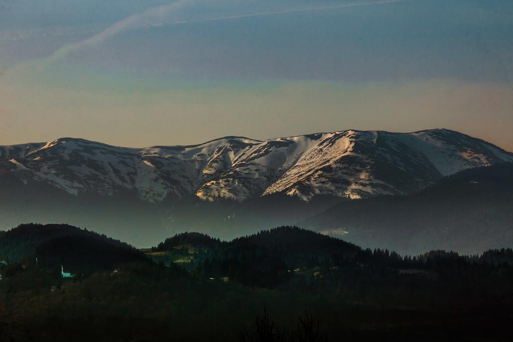 Nobillis - Carpathian Residence Peştera Exteriér fotografie